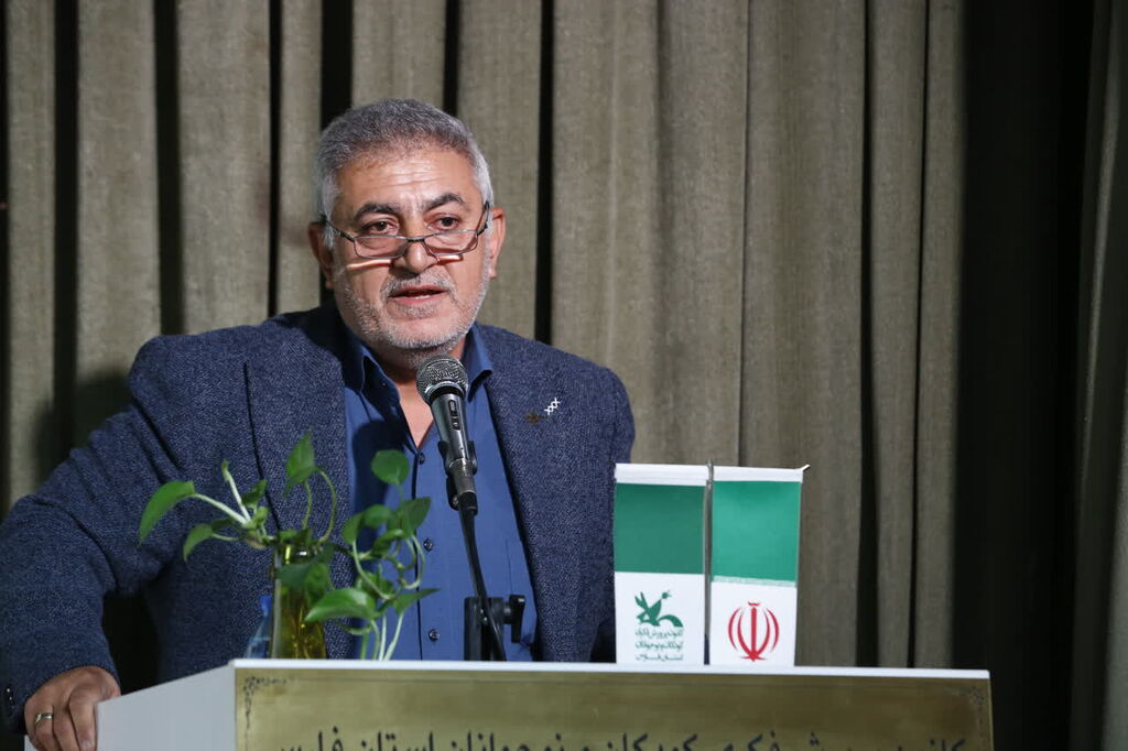 آیین تکریم و معارفه مدیرکل کانون استان فارس برگزار شد