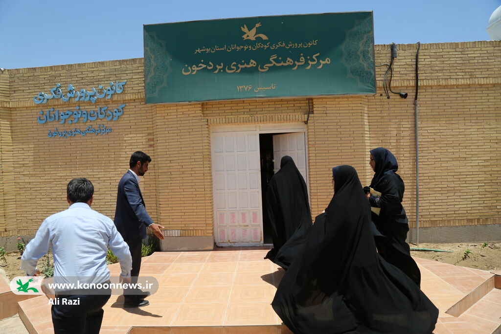 دیدار مدیرکل کانون استان بوشهر و فرماندار دیر