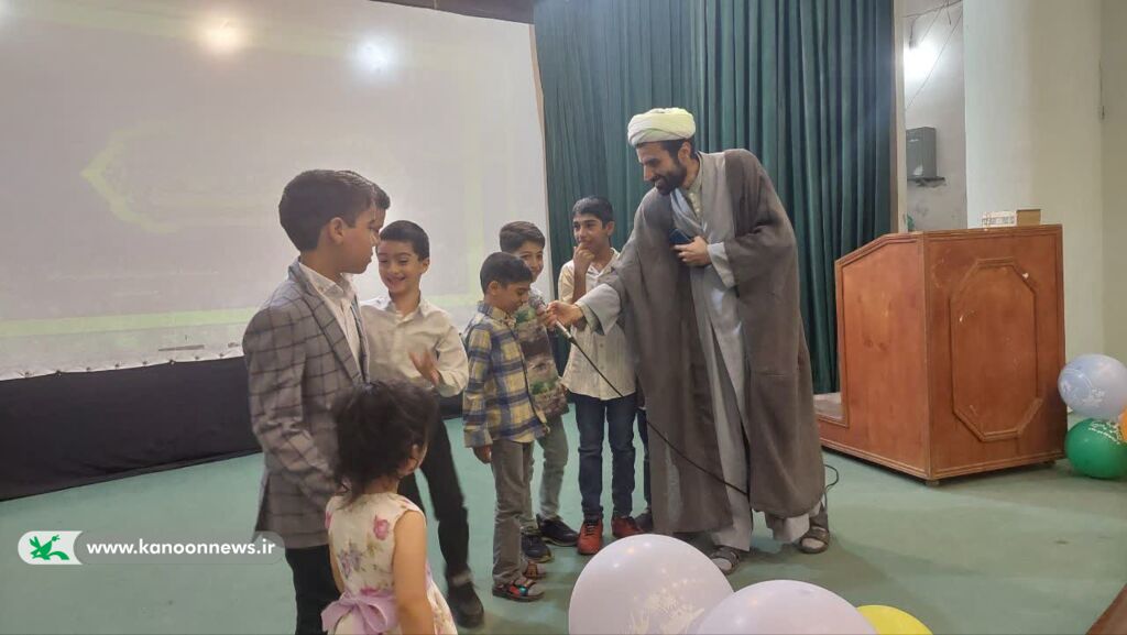 اجرای ویژه برنامههای دهه ولایت و امامت