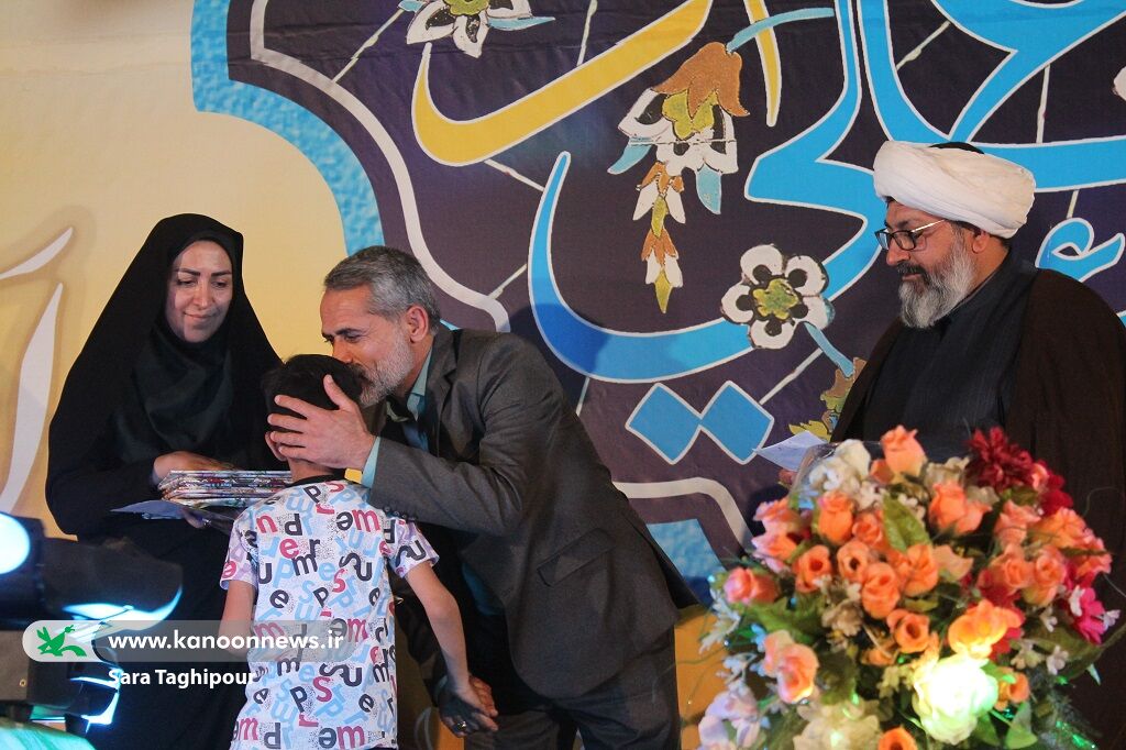 برگزاری مهرواره نقاشی"آن عید سعید آمد" در اجتماع بزرگ خانواده علوی