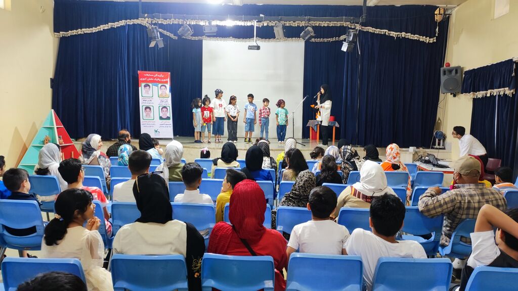 ویژه برنامه عید سعید غدیر خم و تقدیر از برگزیدگان رباتیک کشوری عضو مرکز ۴ بندرعباس