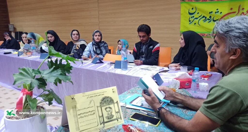 انجمن ادبی آبی میزبان «عباسعلی سپاهی یونسی» شاعر برجسته خراسانی شد