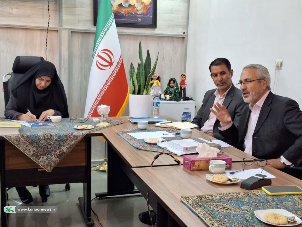 نشست تخصصی بررسی وضعیت ادبیات کودک و نوجوان استان با حضور «عباسعلی سپاهی یونسی» برگزار شد