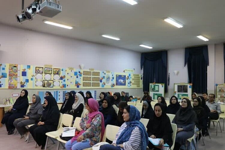 مراکز کانون روز ادبیات کودک و نوجوان را گرامی داشتند