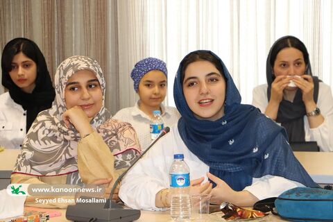 آیین رونمایی از کتاب کله پنیری-گلستان