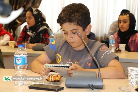 آیین رونمایی از کتاب کله پنیری-گلستان