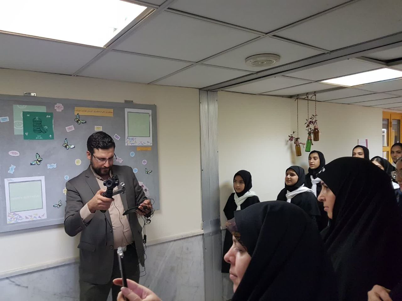 بازدید از اولین مرکز تخصصی نوجوانان در کانون کرمانشاه