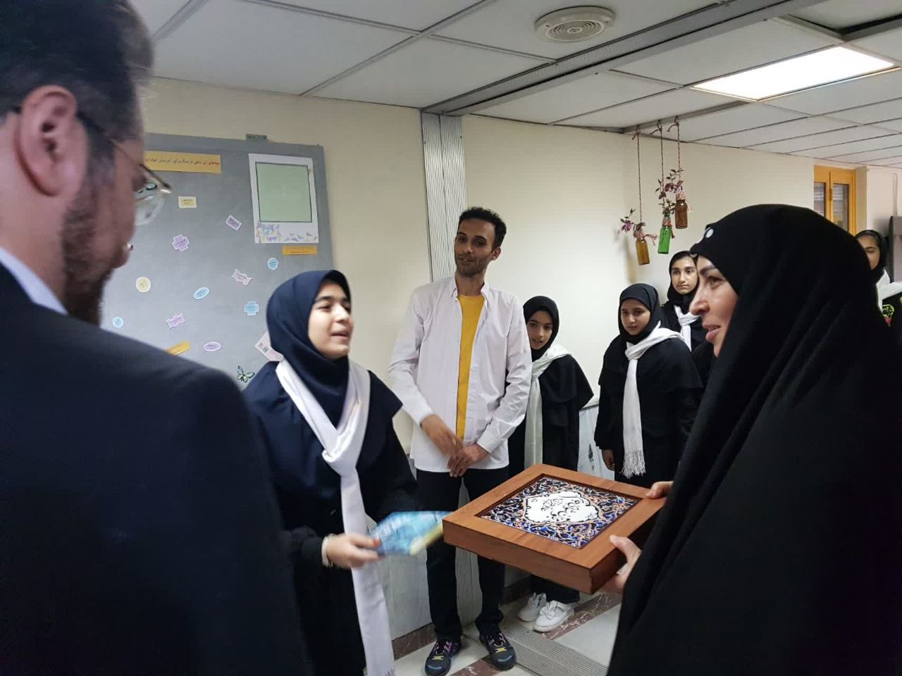 بازدید از اولین مرکز تخصصی نوجوانان در کانون کرمانشاه