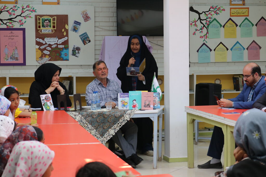 مراکز کانون روز ادبیات کودک و نوجوان را گرامی داشتند