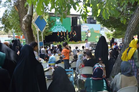 گزارش تصویری اجرای تماشاخانه‌سیار در شهرستان سنقر/ چهارمین روز از حضور در استان کرمانشاه