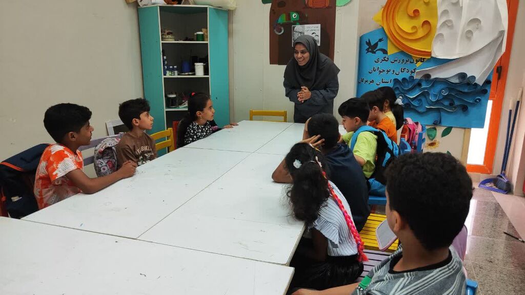 مراکز کانون روز ادبیات کودک و نوجوان را گرامی داشتند