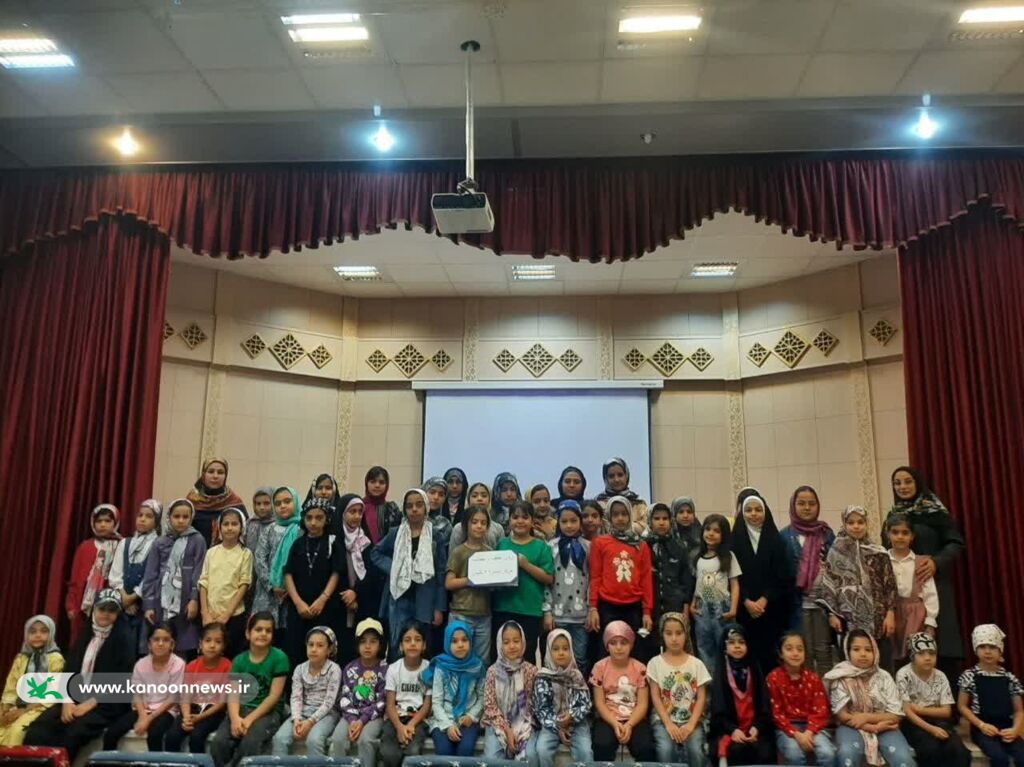 ویژه برنامهی روسری دوست داشتنی من در کانون پرورش فکری شماره دو طبس برگزار شد