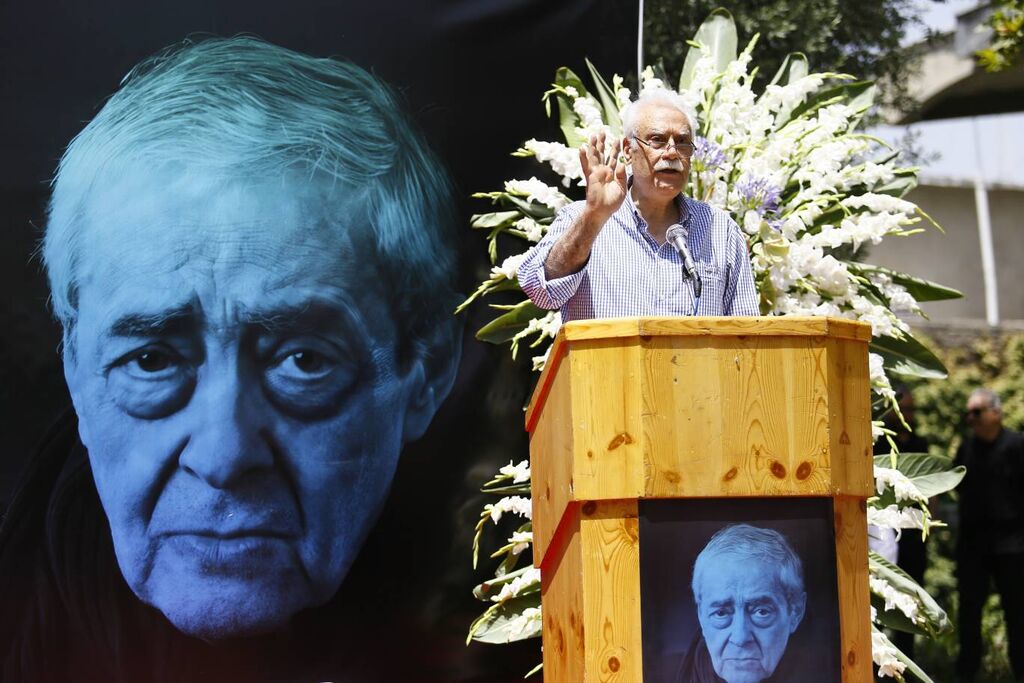 پیکر احمدی در خاک آرام گرفت/ وداع کانون پرورش فکری با یار قدیمی