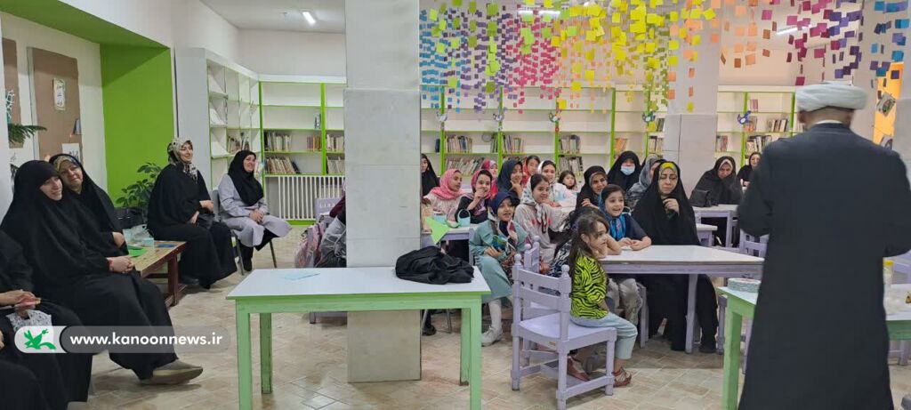 برگزاری ویژه برنامه تکریم سالمندان و خانواده در مراکز فرهنگی هنری استان