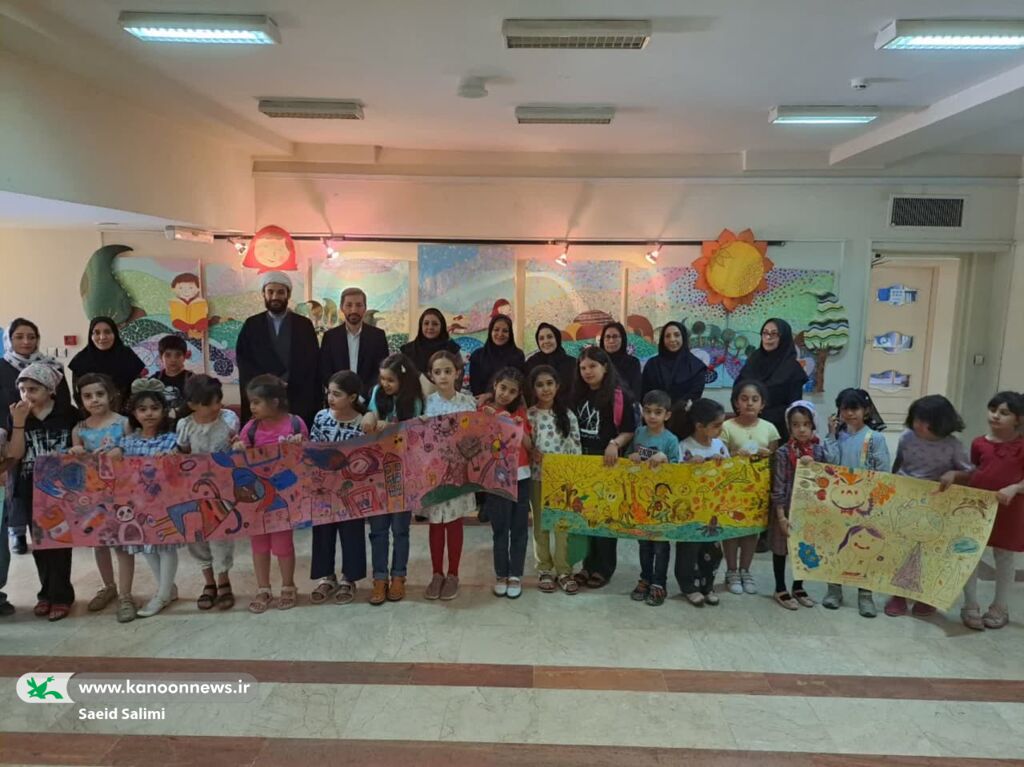 رعایت استانداردهای کاری در فعالیتهای مربیان هنری و ادبی