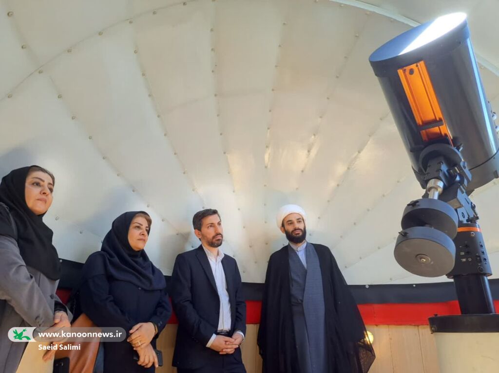 رعایت استانداردهای کاری در فعالیتهای مربیان هنری و ادبی