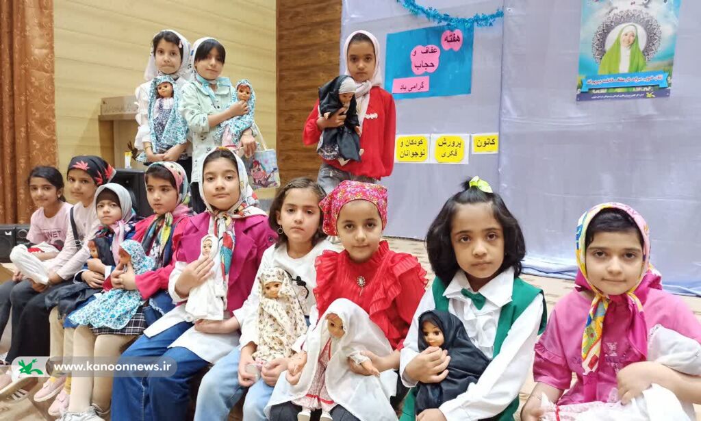 برگزاری ایستگاه فرهنگی حجاب برتر در مرکز فرهنگی هنری و فراگیر قاین