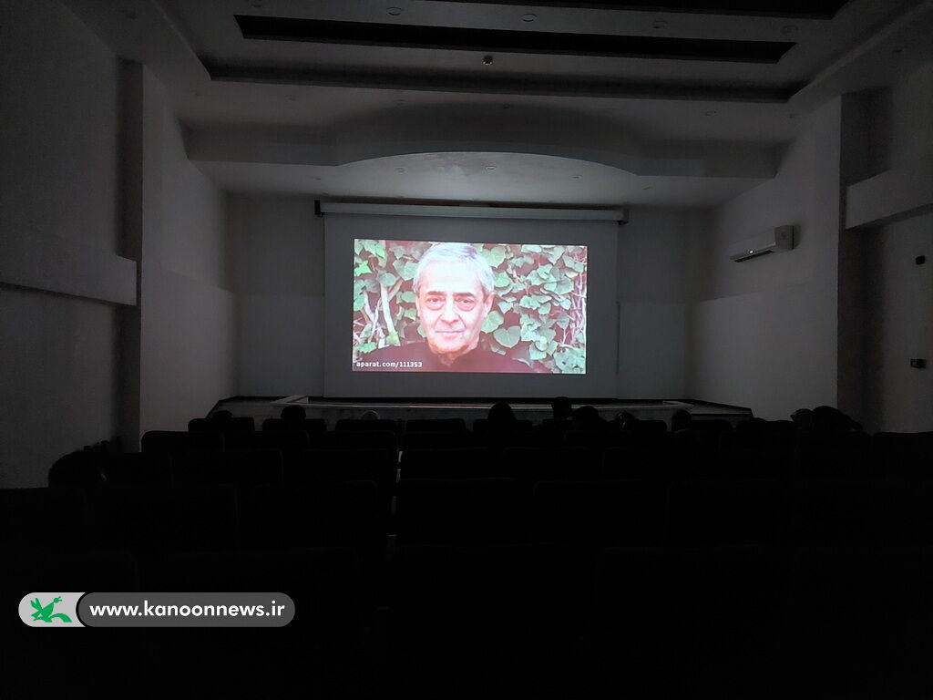 گرامیداشت یاد شاعر شمعدانی ها در مرکز عالیشهر