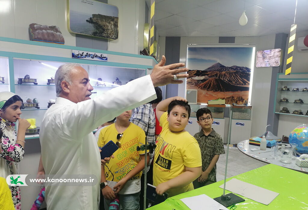 اعضا مرکز شماره ۲ بوشهر به گردش علمی رفتند