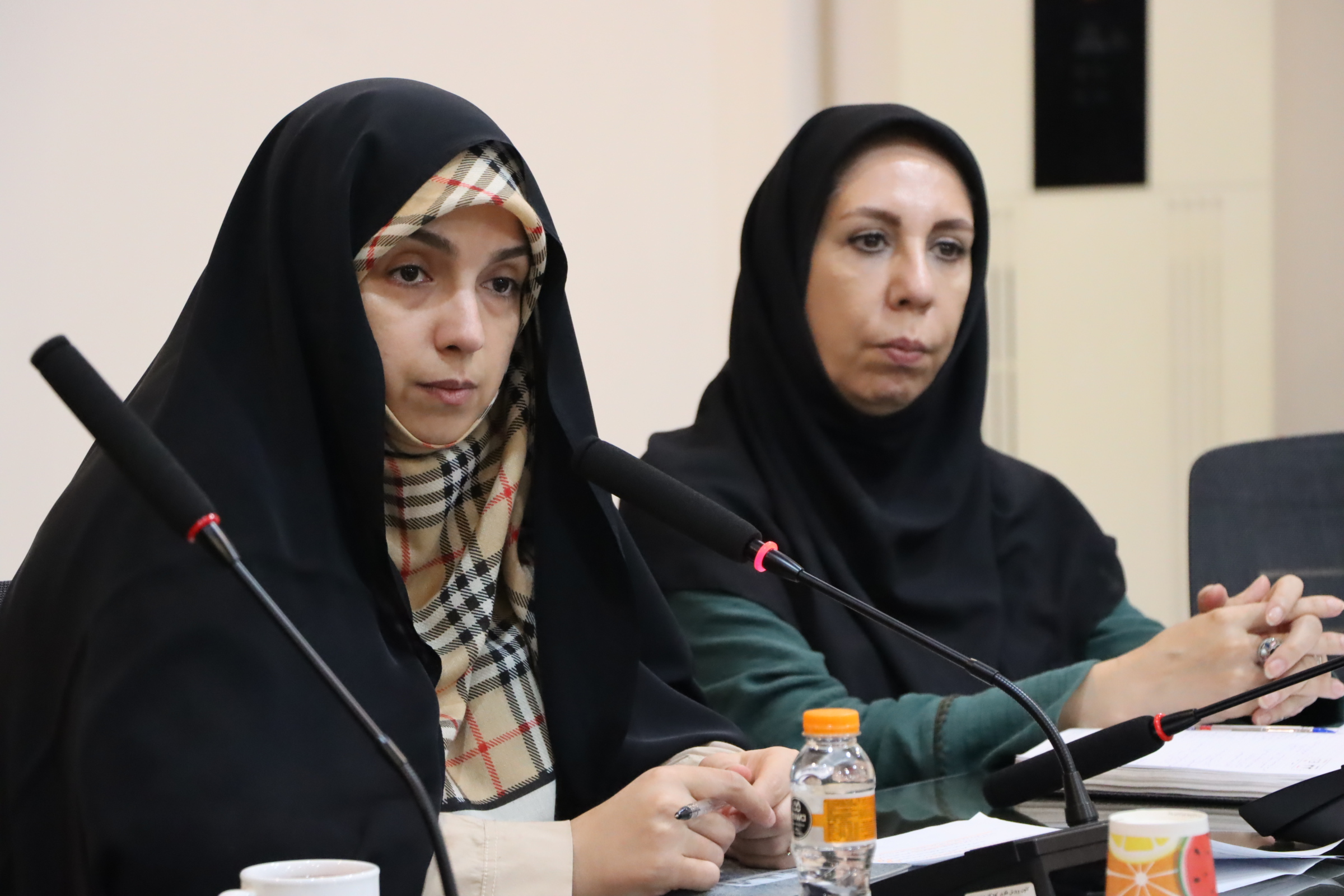 جلسه شورای هم اندیشی کارشناسان و کارمندان کانون پرورش فکری استان تهران