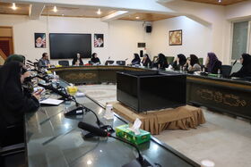 جلسه شورای هم اندیشی کارشناسان و کارمندان کانون پرورش فکری استان تهران