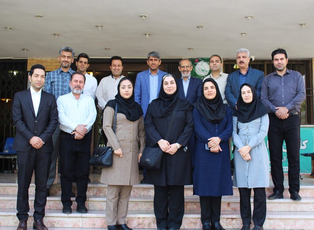 حفظ کیفیت آموزشی و استفاده از ایدههای کارکنان و مدرسان کانون زبان ایران