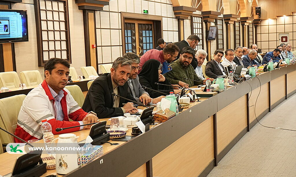 جلسه ای با چاشنی کتابهای کانون