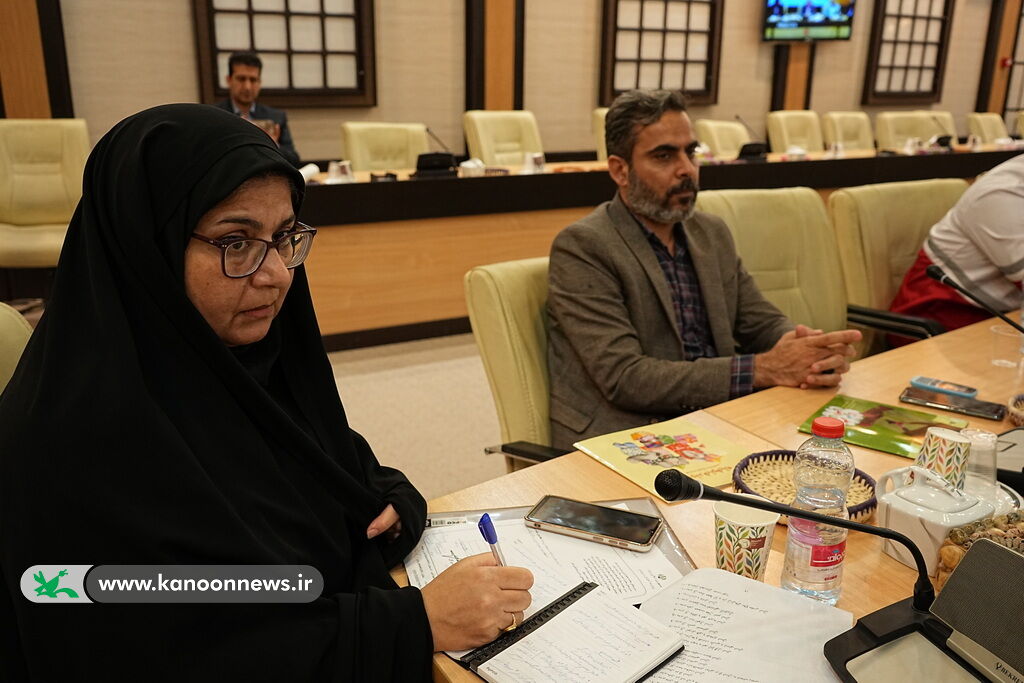 جلسه ای با چاشنی کتابهای کانون