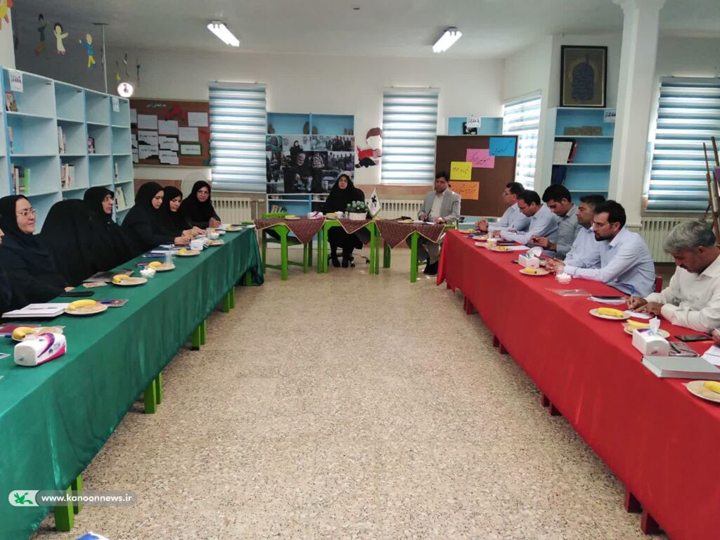 گردهمایی یک روزه مسئولین مراکز کانون پرورش فکری خراسان جنوبی در سرایان برگزار شد