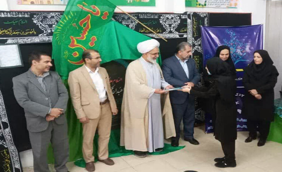 نشست ادبی با محوریت شعر آیینی/ نوقلمان عضو کانون گیلان به محتشمخوانی پرداختند