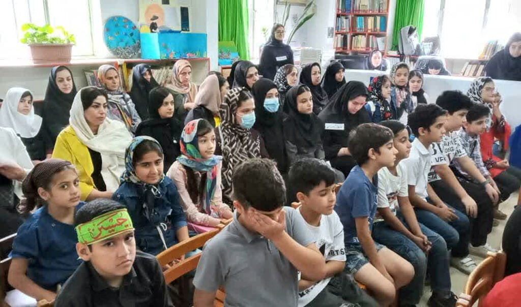 نشست ادبی با محوریت شعر آیینی/ نوقلمان عضو کانون گیلان به محتشمخوانی پرداختند