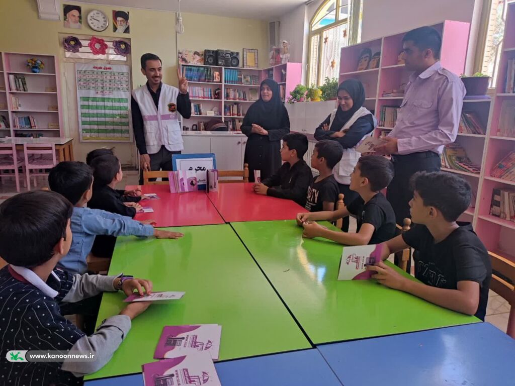 کودکان و نونهالان عضو کانون پرورش فکری سربیشه با خدمات اورژانس اجتماعی آشنا شدند کودکان و نونهالان عضو کانون پرورش فکری سربیشه با خدمات اورژانس اجتماعی آشنا شدند