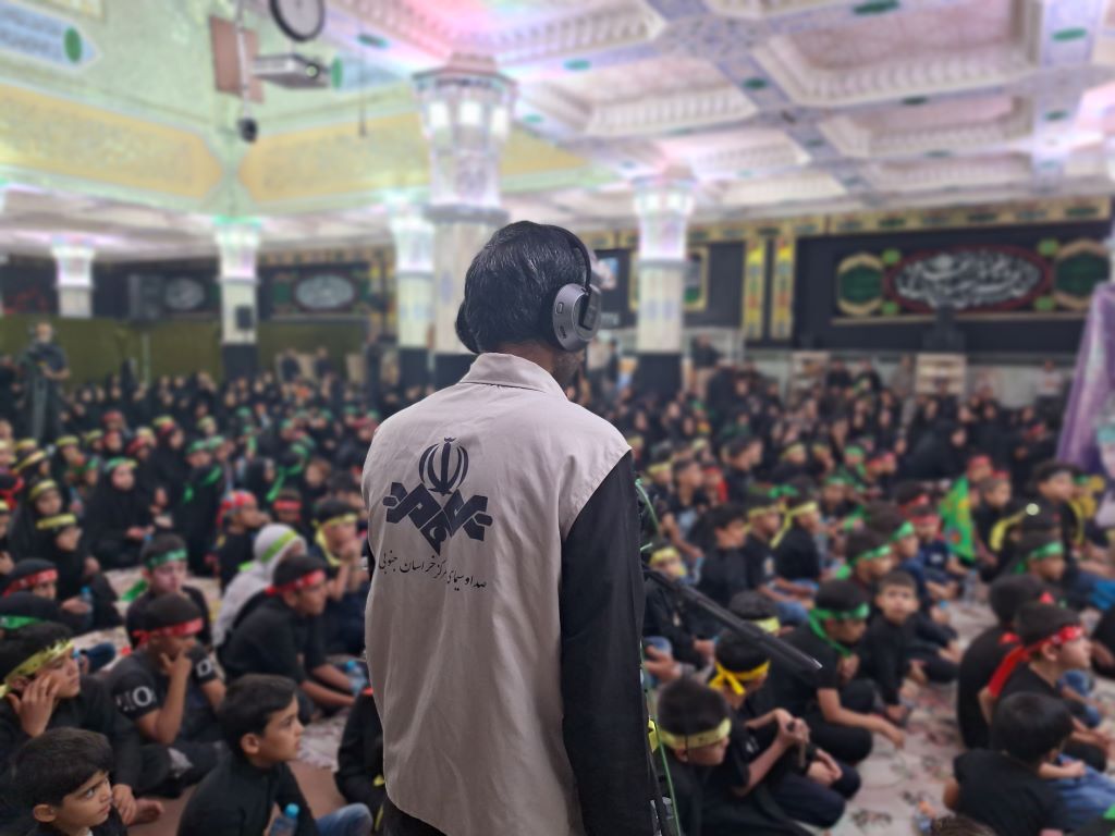 گردهمایی بزرگ کودکان عاشورایی در بیرجند مرکز استان خراسان جنوبی برگزار شد