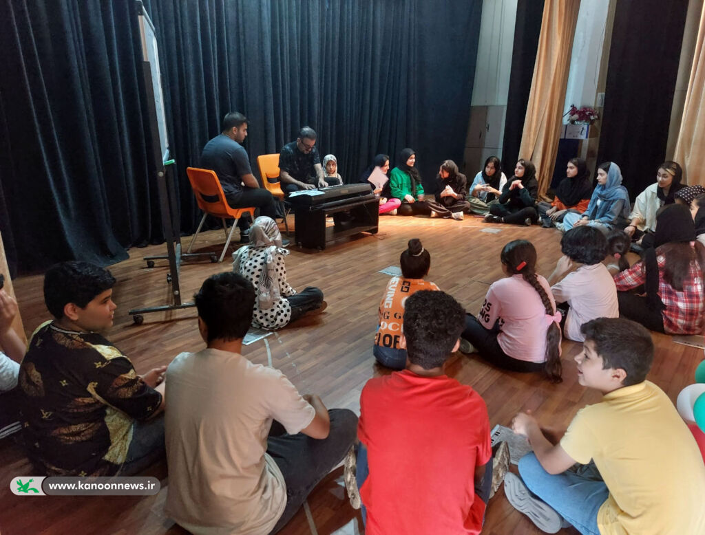 انجمن سرود " آفرینش" کانون زنجان کار خود را آغاز کرد