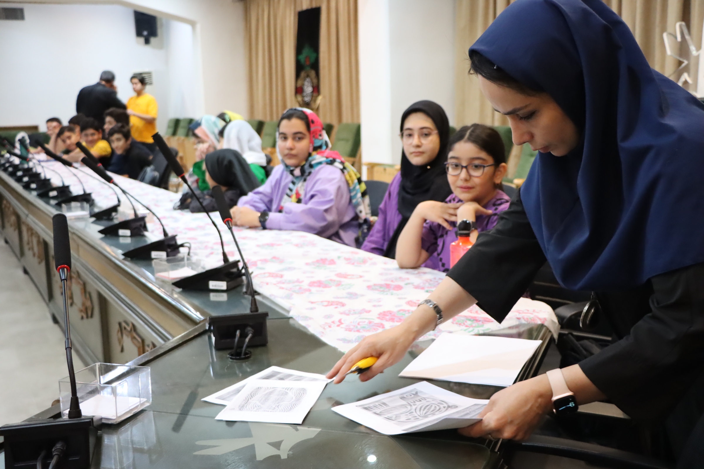 انجمن نقاشی کانون به مناسبت ایام سوگواری اباعبدالله برگزار شد