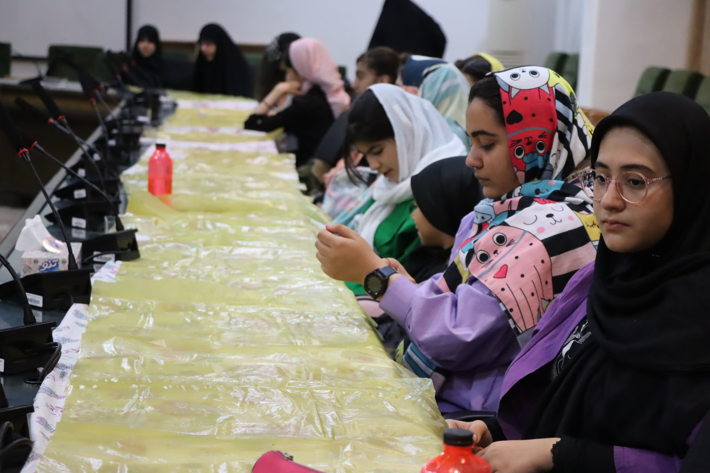 انجمن نقاشی کانون به مناسبت ایام سوگواری اباعبدالله برگزار شد