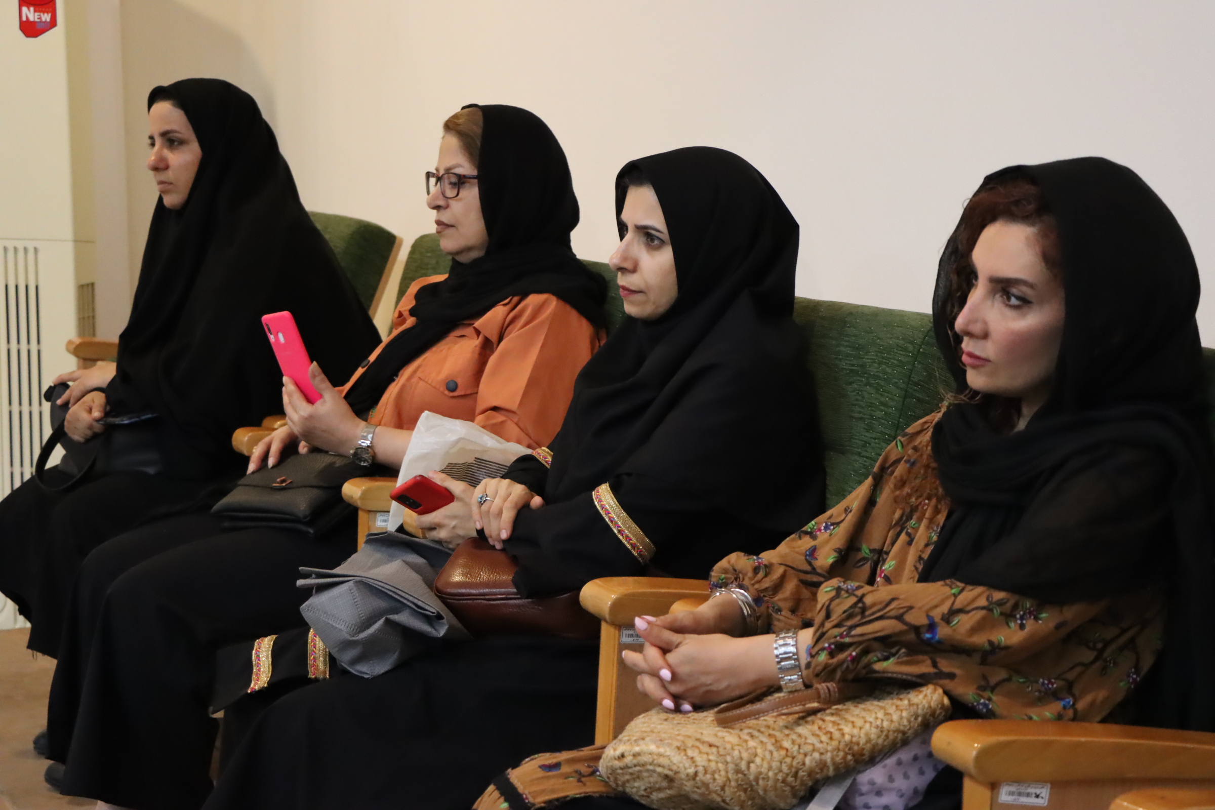 انجمن نقاشی کانون به مناسبت ایام سوگواری اباعبدالله برگزار شد