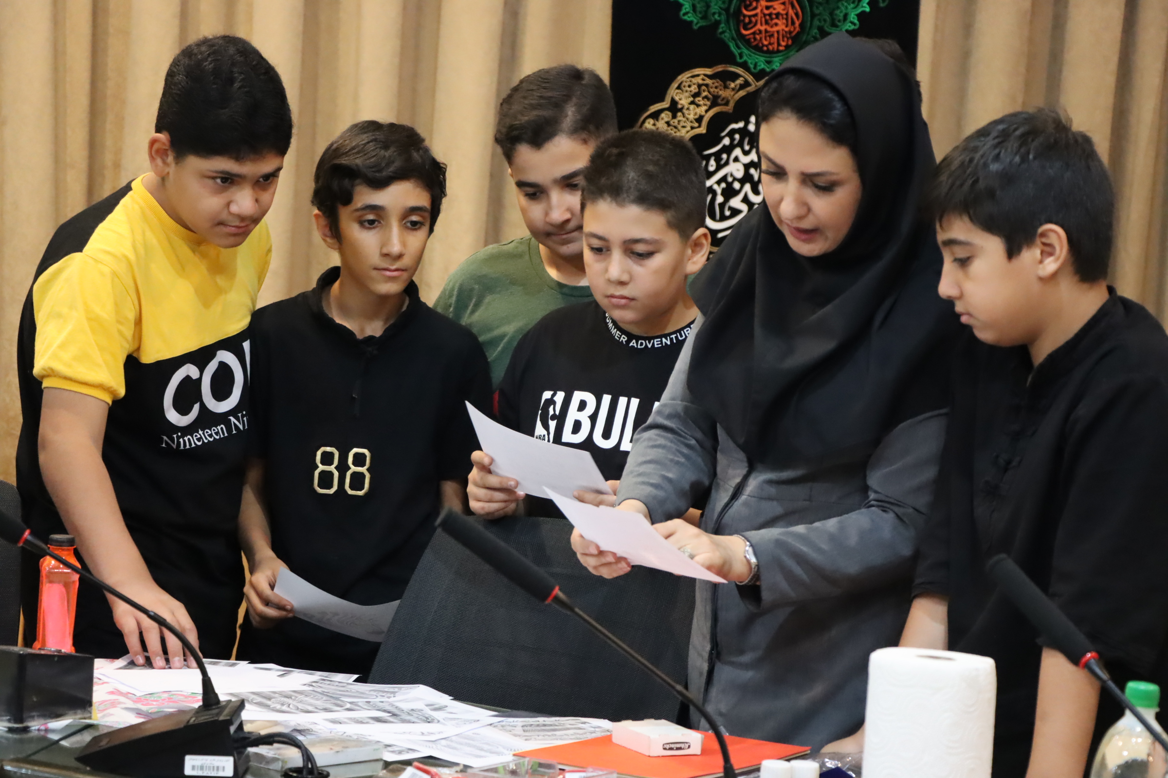 انجمن نقاشی کانون به مناسبت ایام سوگواری اباعبدالله برگزار شد