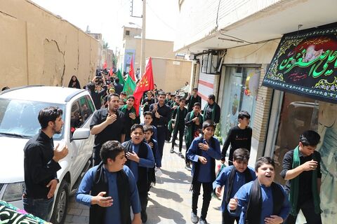 گردهمایی کودکان و نوجوانان عاشورایی با شعار «میهمانان کوچک امام حسین (ع)» به روایت تصویر