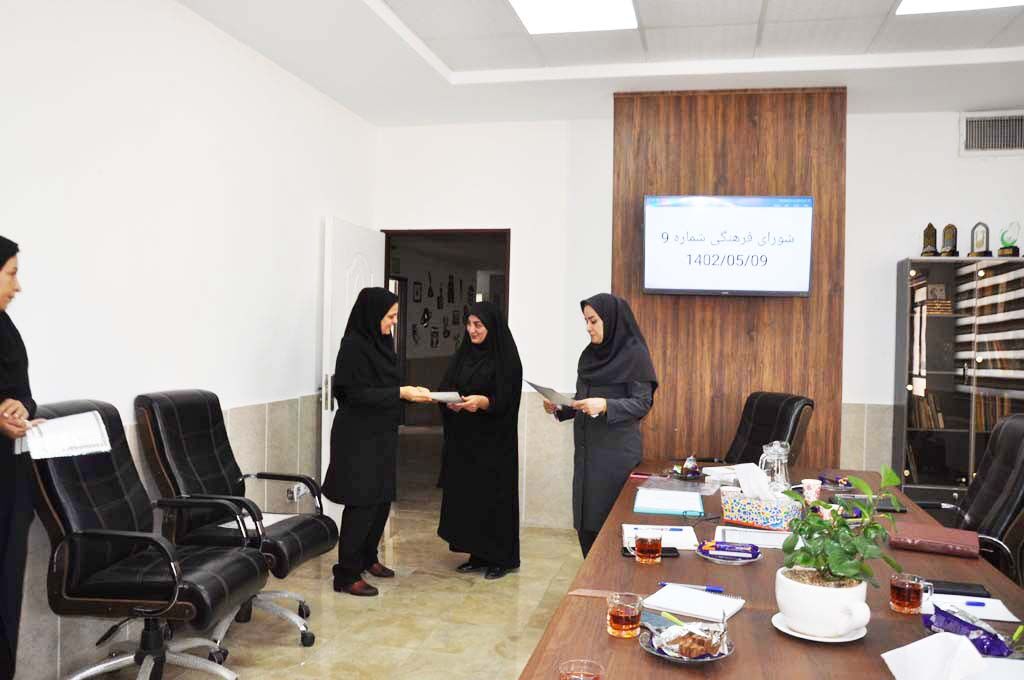 تجلیل از برگزار کنندگان گردهمایی کودکان عاشورایی در کرج