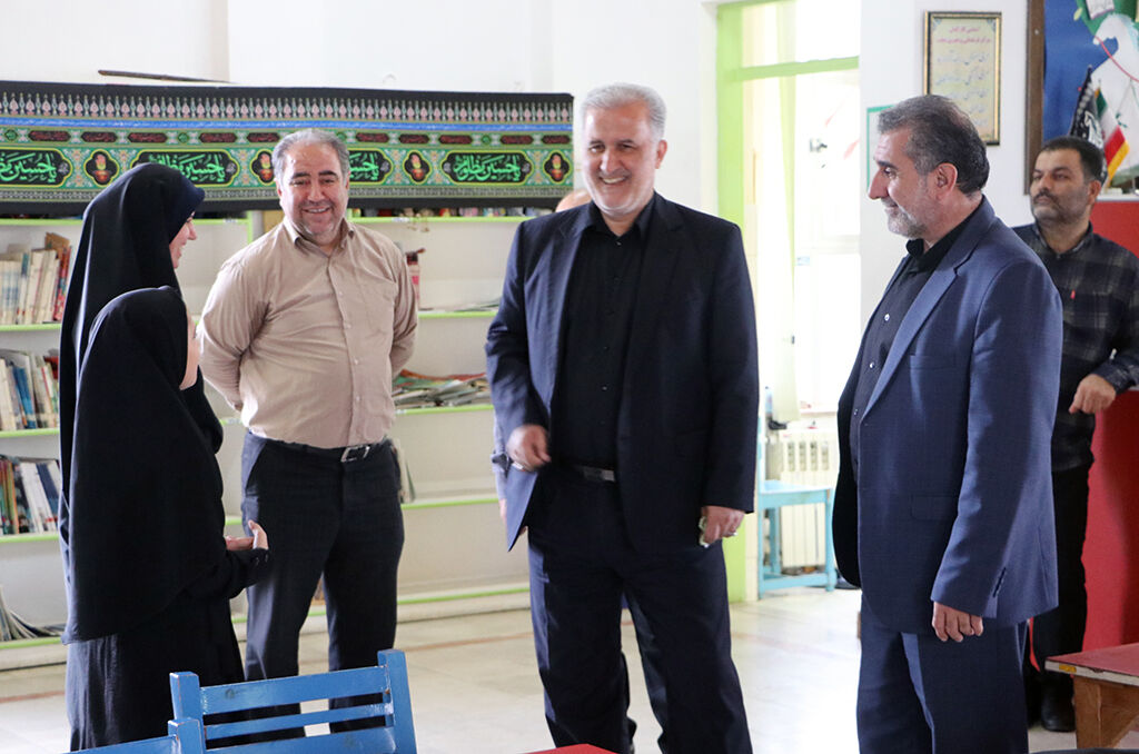 یک تیر و سه نشانِ فرهنگی / از همراهسازی مدیرآموزش و پرورش تا نشست با فرماندار/ خدماترسانی به مناطق کمبرخوردار شتابمیگیرد