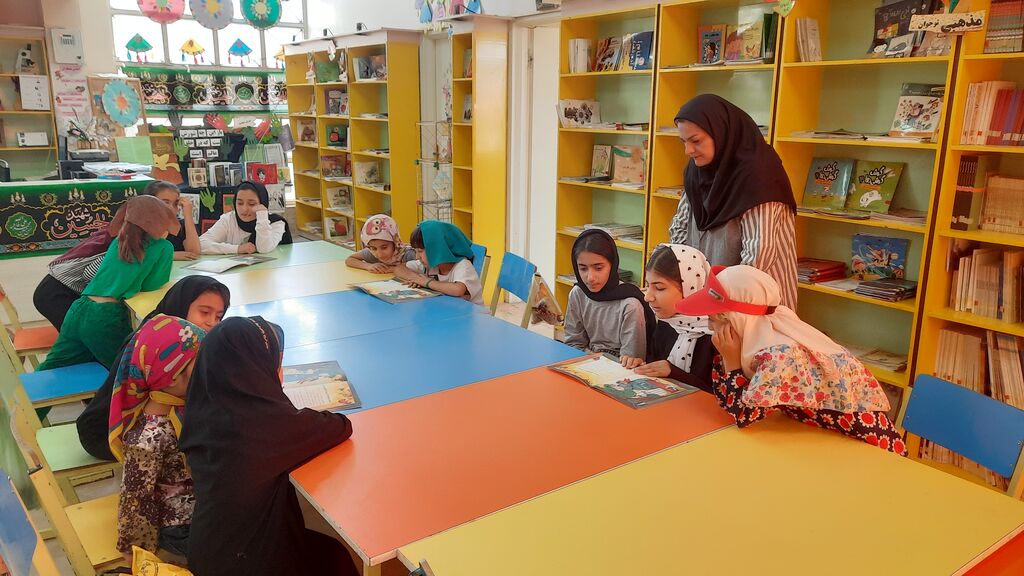 آیینهای رونمایی از کتابهای تازه در مراکز فرهنگی و هنری کانون استان قزوین