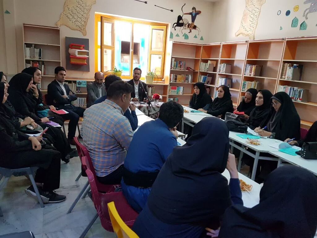 معرفی نمایندگان شورای فرهنگی کرمانشاه اعلام نتایج دومین سال انتخابات نمایندگان مربیان در شورای فرهنگی کرمانشاه