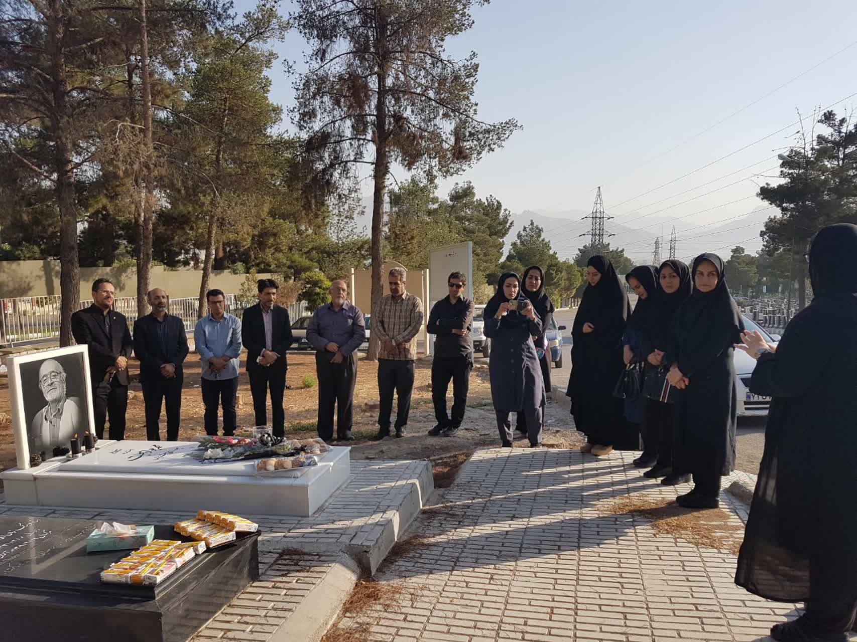 در کرمانشاه با محبت، با محبت رفتار کنیم