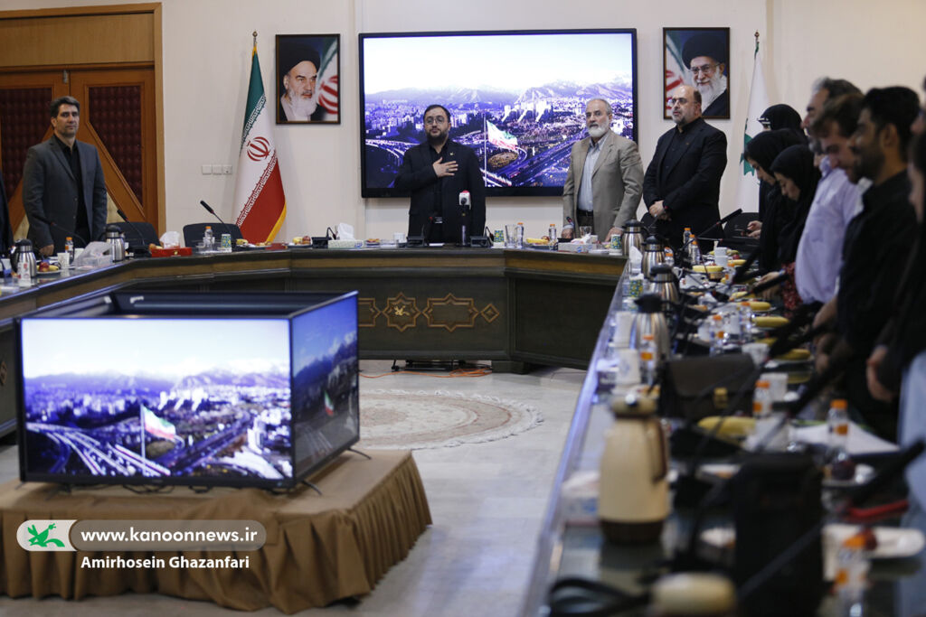 نوید مدیرعامل کانون به ارائه یک سال خدمات رایگان برای خبرنگاران همزمان با روز خبرنگار