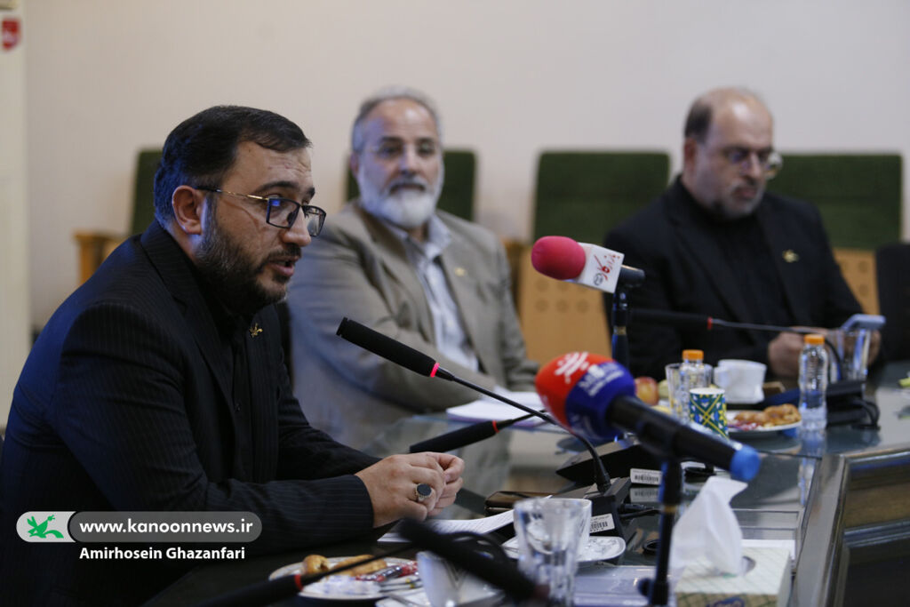 نوید مدیرعامل کانون به ارائه یک سال خدمات رایگان برای خبرنگاران همزمان با روز خبرنگار