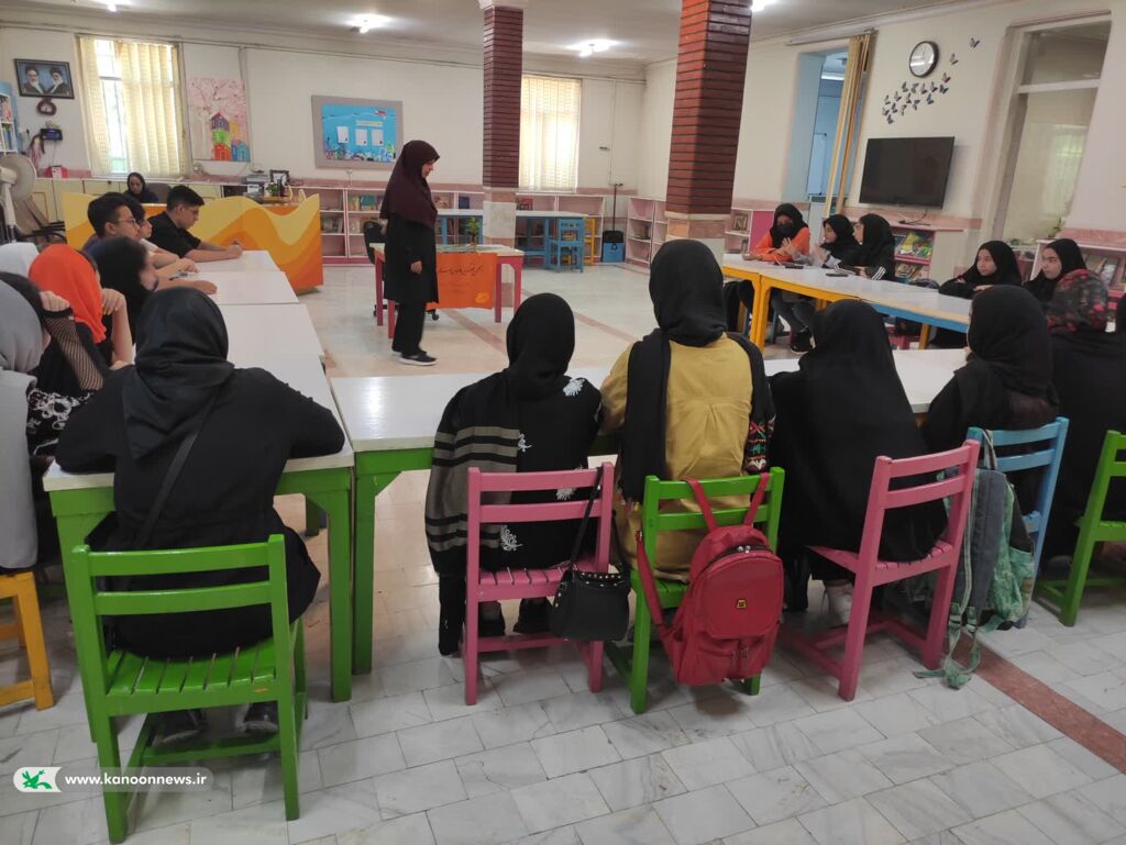 نشست گرم انجمن قصه‌گویی در مردادماه
