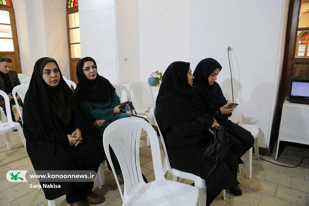 نشست فعالان حوزه کودک و نوجوان بوشهری با معاون فرهنگی کانون