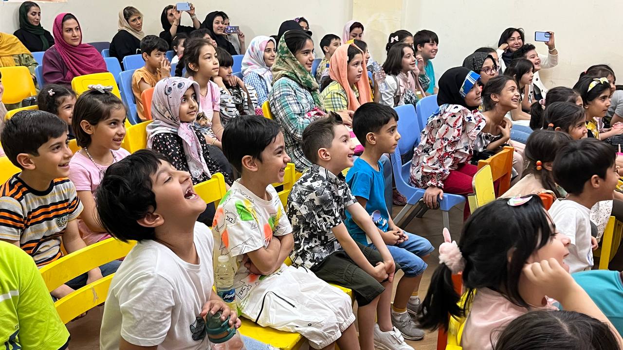 تئاتر عروسکی «خمره جادویی» در مرکز دماوند