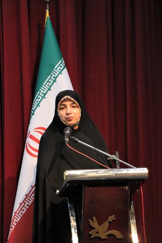 آیین تکریم وتجلیل معاون فرهنگی کانون پرورش فکری استان تهران